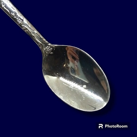 International Silver-WM Rogers & Sons Enchanted Teaspoons-Silver Plate-Floral - Picture 5 of 5